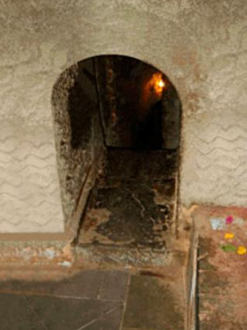 Sita Gufa, Nashik, Maharashtra - Vushii.com Sita Gufa, Nashik, Maharashtra - Vushii.com